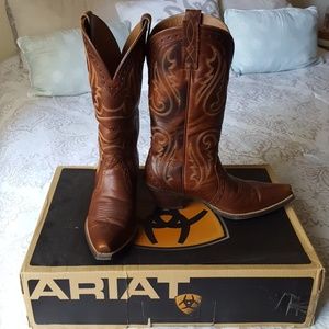 🎉🎉 Host Pick 🎉🎉Women's Ariat Cowgirl Boots